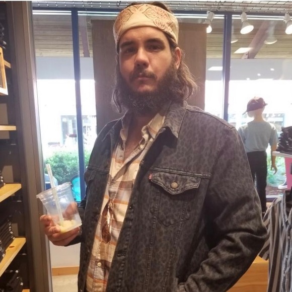 Meet your Posher, Michael - Picture 2 of 4